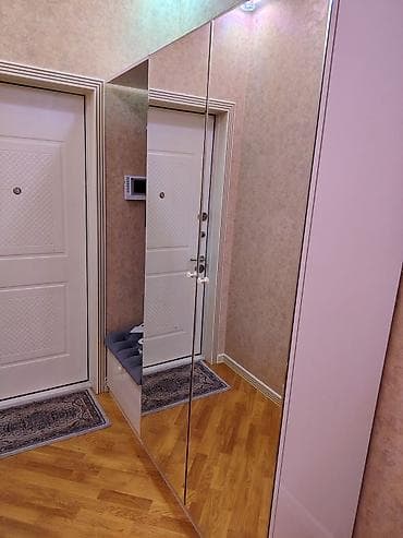 stol ikinci el: 2 qapılı, Güzgülü, Ağ, Digər material, Açılan, Düz dolab — 1