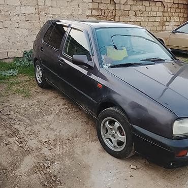 volkswagen polo v: Volkswagen Golf: 1.8 л | 1993 г. Хэтчбэк — 3