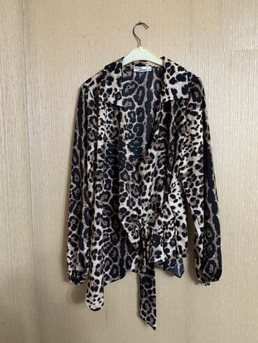 Leopard naxışlı qadın koftası/bluzu - Model: Uzunqol, geniş yaxalı