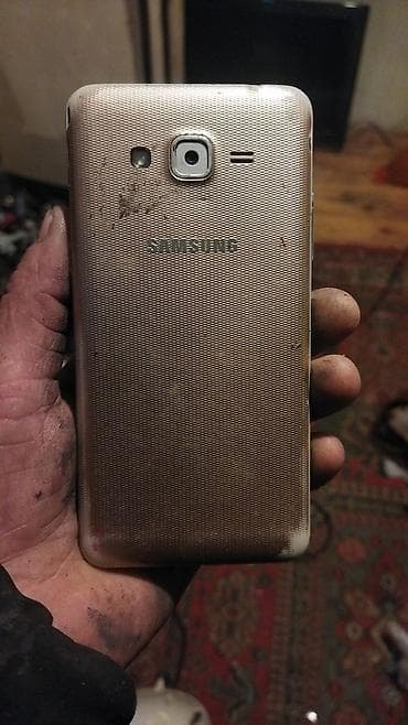 ucuz telefon: Samsung Galaxy J2 Prime, 8 GB, rəng - Qızılı, İki sim kartlı — 2