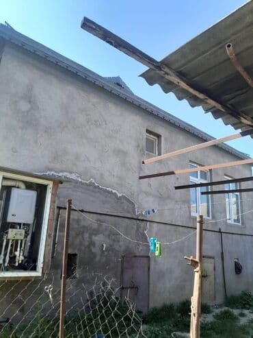 дом на колёсах: Şəhərətrafı ərazidə yerləşən, böyük həyət sahəsi olan tək mərtəbəli — 5