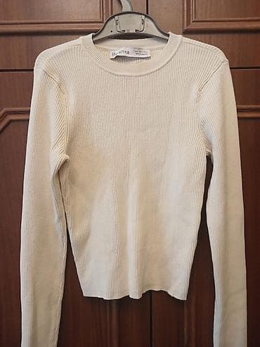 Sviterlər: Bershka qadın sviteri - Model: uzunqollu, dar kəsim - Parça: incə — 1