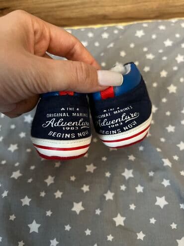 qebelend ters ev: 3 ayaqqabi 16, 18, 21 razmer hamisi birlikde 30 azn 1 ci olan — 5