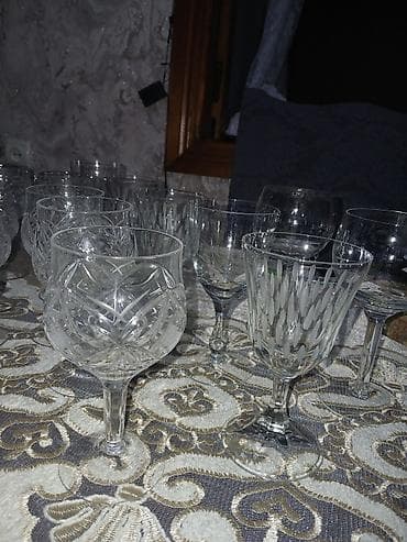cengel: Mətbəx dəsti – bıçaq-qaşıq-çəngəl və müxtəlif bokal/stəkanlar - — 2