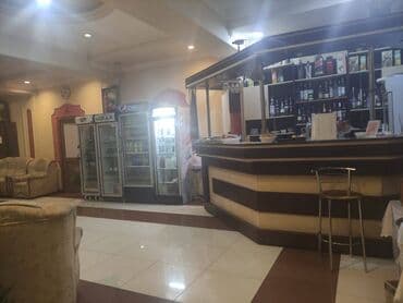 xacmaz obyekt: Qaraev metrosuna yaxın yerləşən ümumi sahəsim olan,10 otağlı — 19