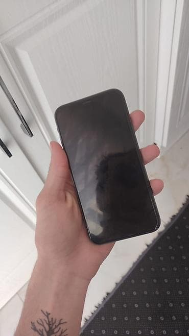 ikinci el vintilyator: IPhone 11, Qara — 2