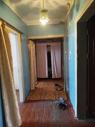 binədə ev: Mənzil satılır. Bina leninqrad proyekti di. Mənzil təmirsiz di, ancaq — 1