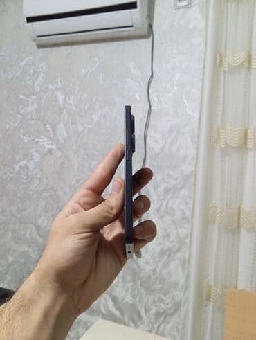 сотовый телефон fly ts113 черный: Redmi smartfon - Rəng: qara, parlaq arxa panel - Kamera: arxada çoxlu — 6