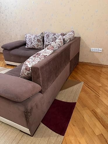 saloglu divan: Kunc divan ela veziyetde 2*3 
Unv meftciler — 3