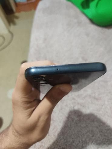 a24 kabro: Samsung 128 GB, rəng - Qara, Face ID — 3