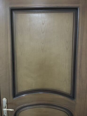 Kafel və bitirmə daşları: Taxta daxili qapı – klassik dizayn - Material: massiv ağac/taxta — 3