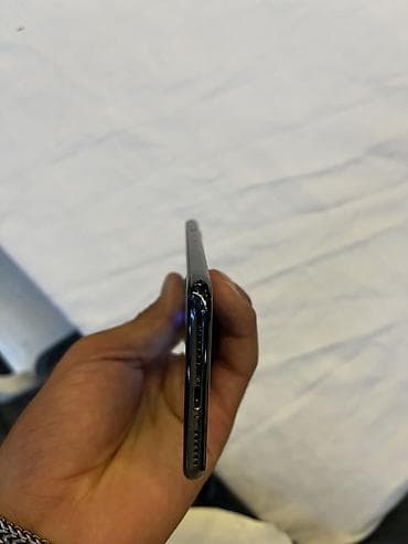 Mobil telefon və aksesuarlar: IPhone Xs, 256 GB, Qara, Simsiz şarj, Face ID — 3