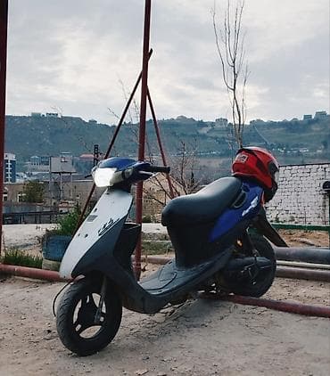 Satılır injektır mator sürəti 90 benzinlə işləyir kask üsdündə