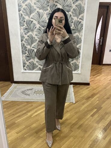 Костюмы: Qadın kostyum dəsti – jaket və şalvar Ölçü.46 - Rəng: qəhvəyi/boz — 2