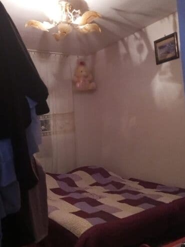 Həyət evi alıram: Satılır: həyət evi - Geniş qonaq otağı: yumşaq mebellə — 6