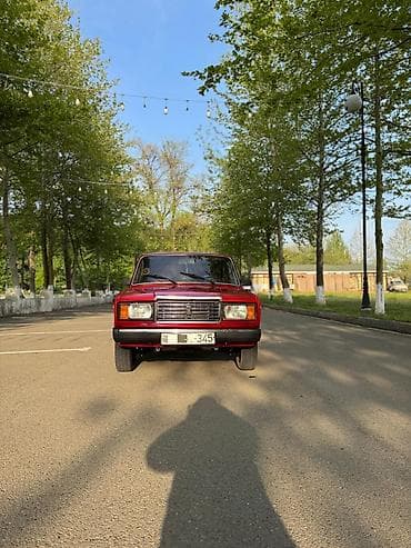 VAZ (LADA) 2107: 0.3 l | 1996 il 79434 km Sedan