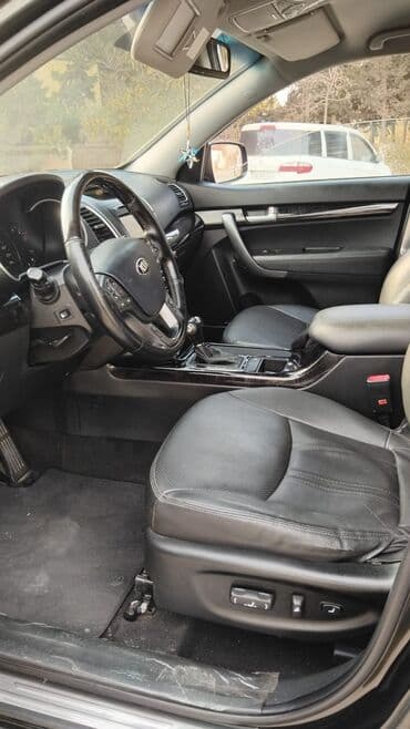 kia ölüxana razin: Kia Sorento – şəhər və uzun yol üçün geniş və güclü krossover 7 yerlik — 5
