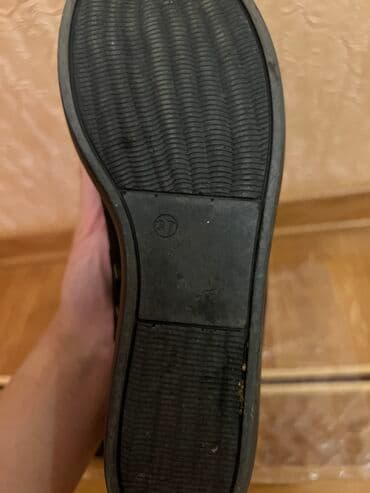 белые босоножки на тракторной подошве: Размер: 37, цвет - Черный, Новый — 5