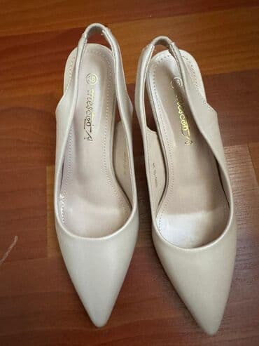 Bej rəngli qadın ayaqqabısı – slingback model - Ucu iti, klassik şıq