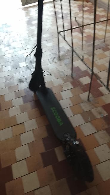 Elektrik skuteri – SCOOBA - Rəng: qara, yaşıl “SCOOBA” loqolu gövdə — 1
