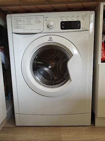 işlənmiş paltaryuyan alıram: Paltaryuyan maşın Indesit, 5 kq, İşlənmiş, Avtomat, Qurutmasız, Kredit yoxdur, Ünvandan götürmə — 1