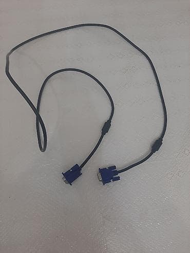 televizor 107 ekran: VGA (DE-15) video kabeli - Konnektorlar: 2 x VGA (erkək–erkək) — 2