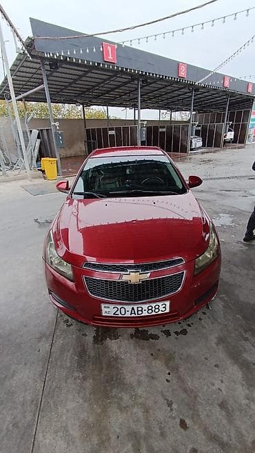 cruze rol: Chevrolet Cruze sedan – qırmızı rəng - Kuzov: 4 qapılı sedan, parlaq — 2