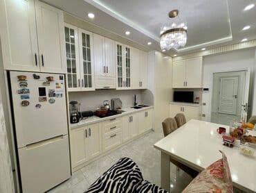 yeni evlər: Bakıxanov qəs., 3 otaqlı, Yeni tikili, 136 kv. m — 10