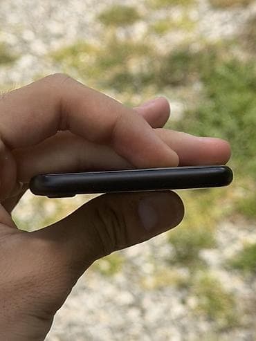 iphone se kabro: IPhone SE 2020, 64 GB, Qara, Barmaq izi — 5
