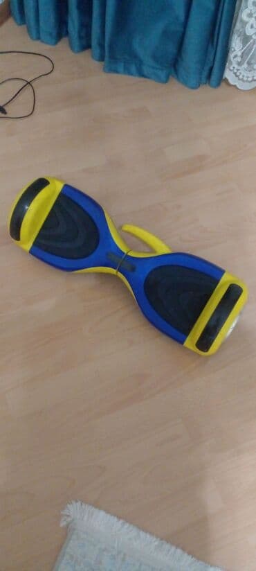 hover bohart: Rəngarəng self-balanslı hoverboard (sarı-mavi) Xüsusiyyətlər: - 2 — 1