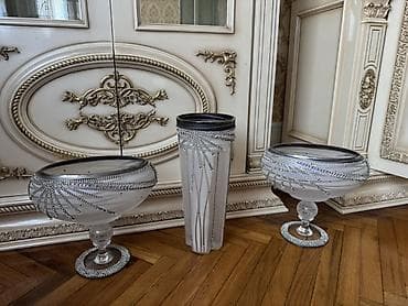 saxta baba ve qar qiz sekilleri: Dekorativ servis və aksesuar dəsti Tərkib: - 2 ədəd böyük, ayaqlı — 2