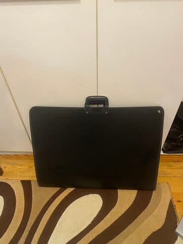 Memarlıq tələbələri və layihə işləri görən şəxslər üçün layihə daşımaq