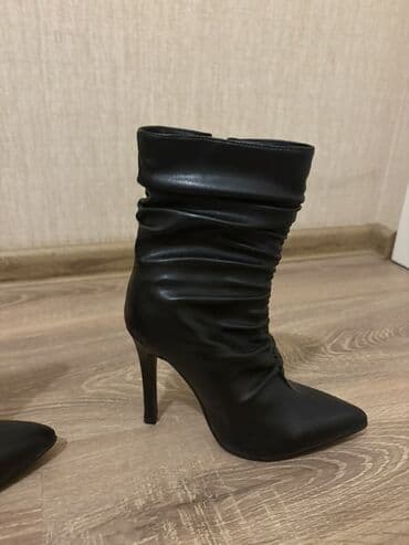 Ölçü: 36, rəng - Qara, Yeni