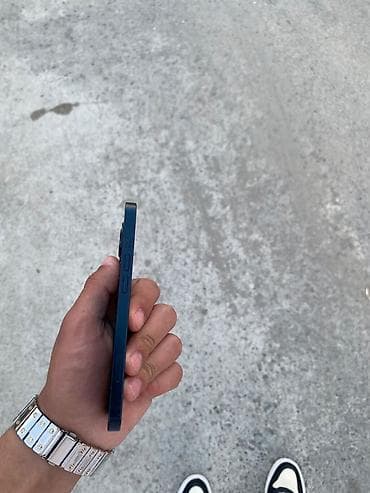ses dinleyici: IPhone 13, Mavi, Face ID — 4