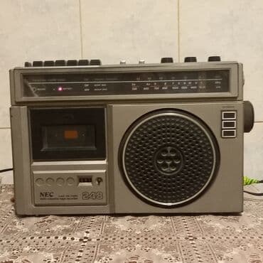 pitminutka işlənmiş: Maqnitafon/radio NEC satılır - Yaponiya istehsalıdır - 1983-cü ildə — 1