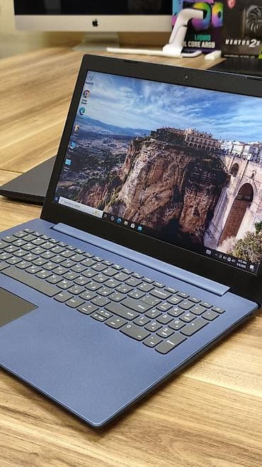 processor i7: Lenovo ideapad 330 seriyasi mavi rəngdədir. iki ədəd bu rəngdən var — 4