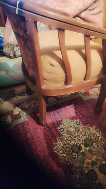 santa klaus: Diqqət cox qədimi sandıgq. 1 əsrə yaxın yaşı var. Bunun icinə həmişə — 6