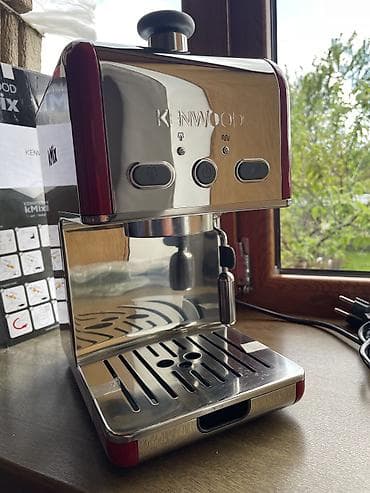 kofe karavan: Qəhvə maşını Kenwood, Borulu, Kapuçinator ilə — 4