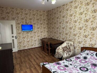 1 otaqlı kohnə tikili: Sabunçu rayonu,Bakıxanov qəsəbəsi,İcra hakimiyyətinin arxası.5 — 2