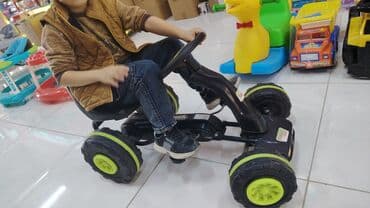 ucuz uşaq maşınları: Uşaq pedallı avto– dörd təkərli, möhkəm konstruksiyalı sürmə oyuncağı — 1