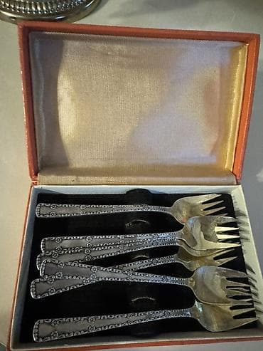 Столовые приборы: Məhsul: Dekorativ naxışlı desert çəngəl dəsti - Tərkib: 6 ədəd — 1