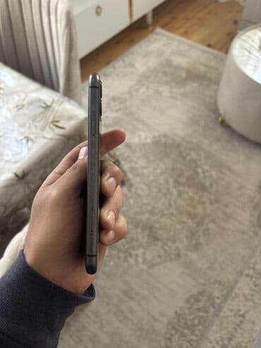 iphpne 11 pro: IPhone 11, Qara, Face ID — 4