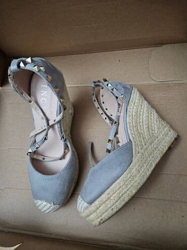 Women's Sneakers and athletic shoes: Tuflilər, İşlənmiş — 9