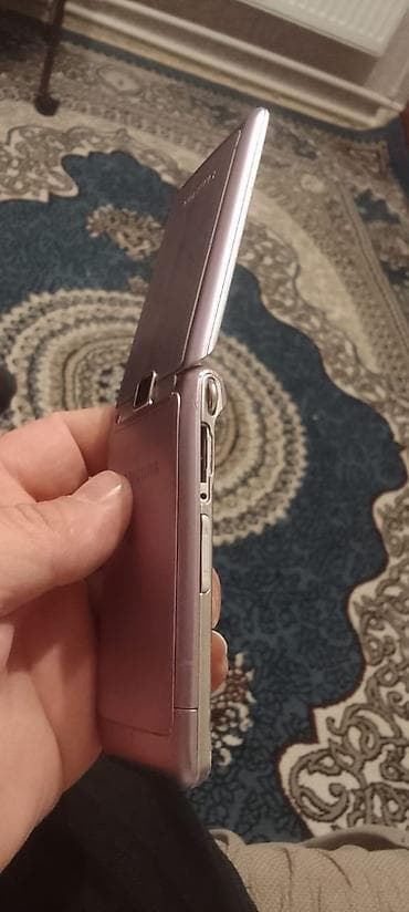 samsung retro: Samsung rəng - Bənövşəyi, Düyməli — 3