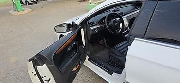 Продажа авто: Volkswagen Passat CC, ağ rəng, kupeli-sedan gövdə. - Qara panoramik — 2