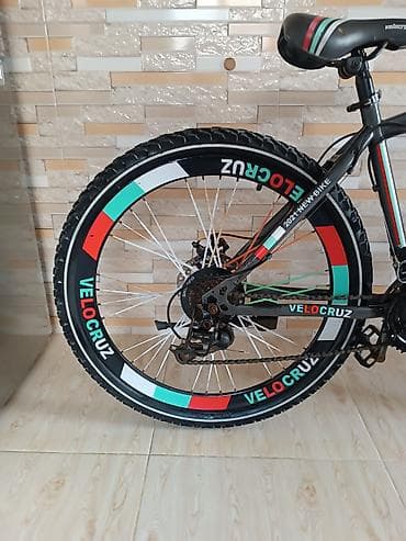velosipedlər ucuz: İşlənmiş Şəhər velosipedi Velocruz, 26", sürətlərin sayı: 32, Ünvandan götürmə, Ödənişli çatdırılma, Rayonlara çatdırılma — 7