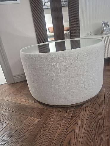 döş stolu: Yeni, Güzgülü — 1