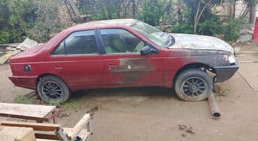 disk 16: Peugeot 405 sedan, qırmızı rəng. - Kuzov: 4 qapılı, sedan gövdə. Sağ — 2