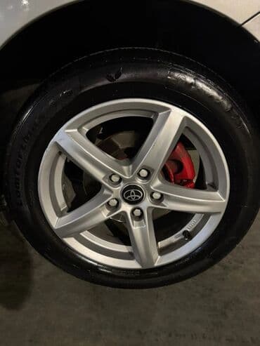 Hyundai: Toyota Auris: 1.4 l | 2010 il Sedan — 9