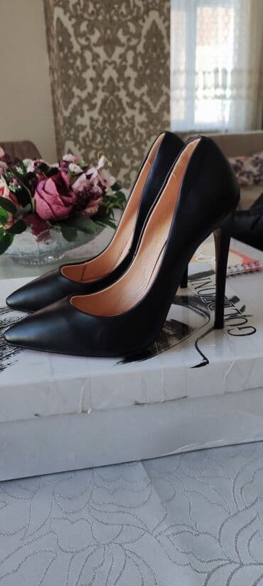 tangetka ayaqqabi modelleri: Tuflilər, Ölçü: 36, rəng - Qara, İşlənmiş — 1